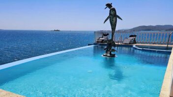 infinity pool